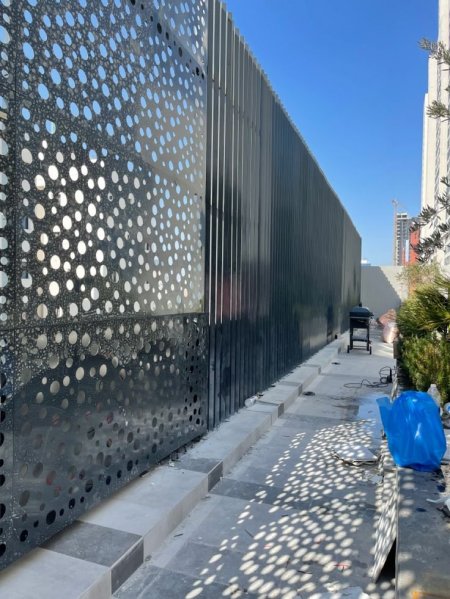 افضل حداد تركيب سواتر حي العليا بالرياض 